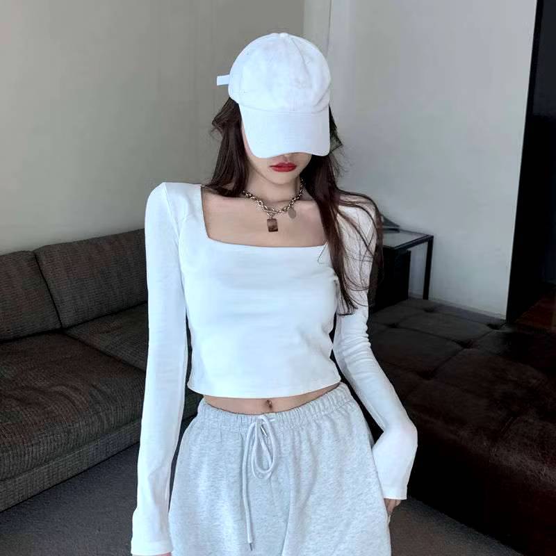 เสื้อครอปคอเหลี่ยมแขนยาว เอวลอย (ผ้าเรย่อน) ทรงคอเหลี่ยม สีพื้น นิ่มใส่สบายมากๆ