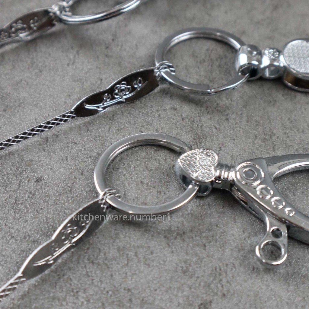 พวงกุญแจสแตนเลส แข็งแรงใช้งานได้หลากหลายพกพาสะดวก (สุ่มแบบ)