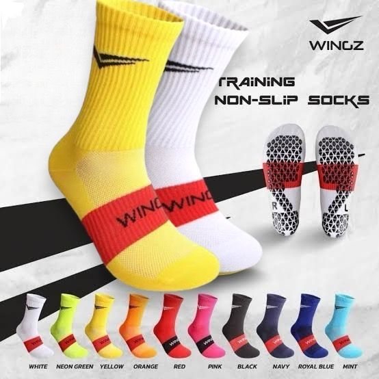 ถุงเท้ากันลื่น ยี่ห้อ Wingz (วิงส์) แบบสั้น Freesize รุ่น WZ-8300