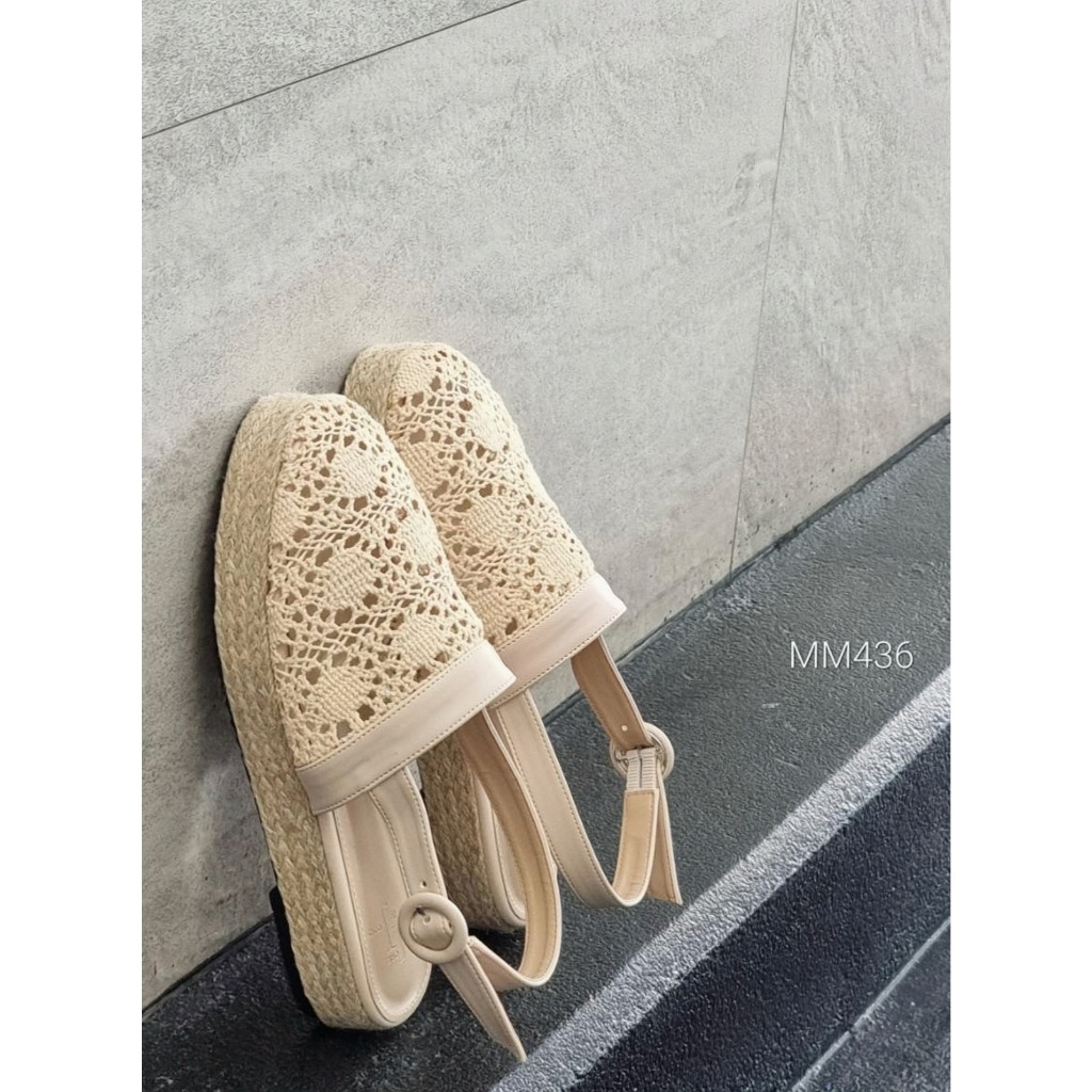พร้อมส่ง ส่งไว รองเท้าเสริมส้นลูกไม้ รัดส้น VALEN style