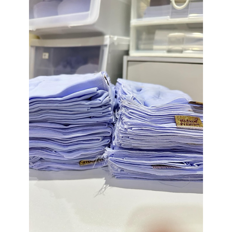 ผ้าคลุมพยาบาล สีขาวโอโม่