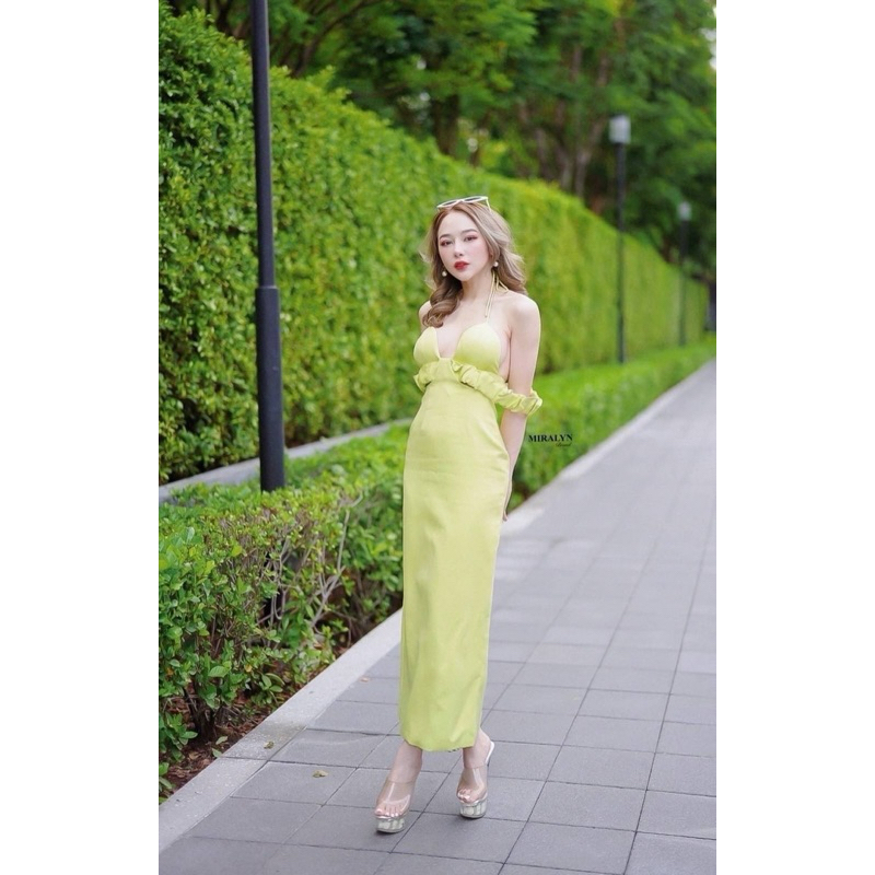 LM8 Miralyn Dress ชุดเดรสยาวผูกคอเว้าเอวแต่งแขนระบายปิด สำหรับผู้หญิง ไซส์ L