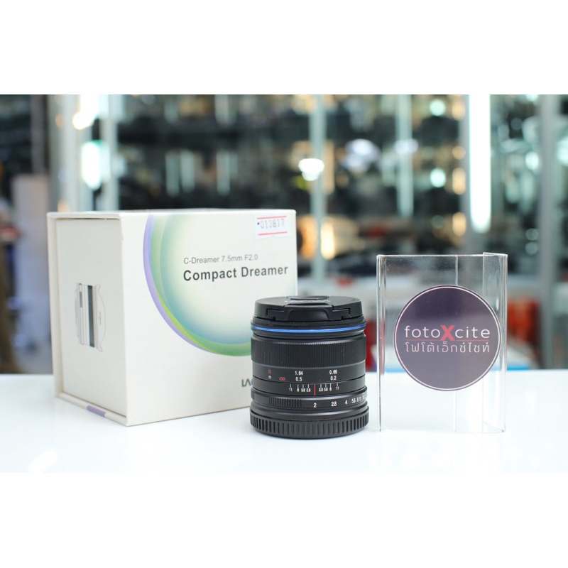 laowa c-dreamer 7.5mm f2 ( micro 4/3 )