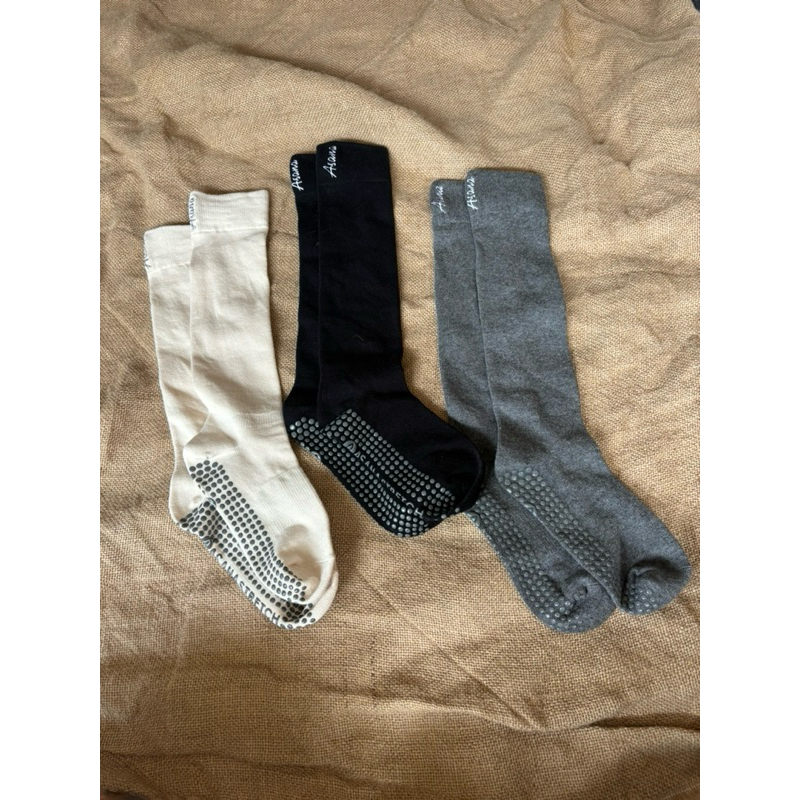 size36-42⚠️no tag🇰🇷asana sports long grip sock