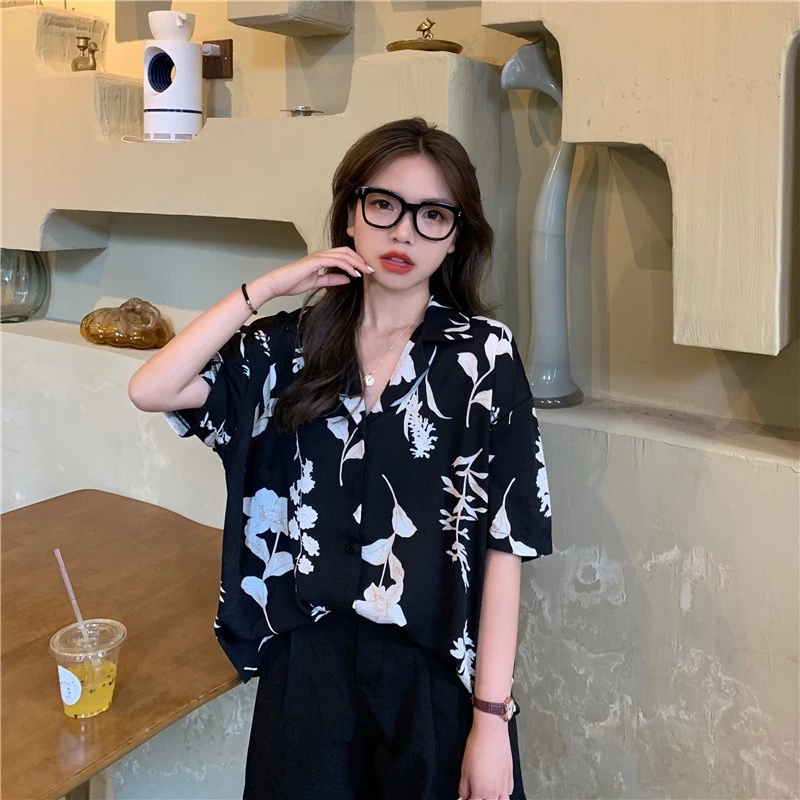 เสื้อเชิ้ตลายดอกผู้หญิง แขนสั้น ผ้าชีฟอง ลายใบไม้ร่วง รุ่น w376 thumbnail 3