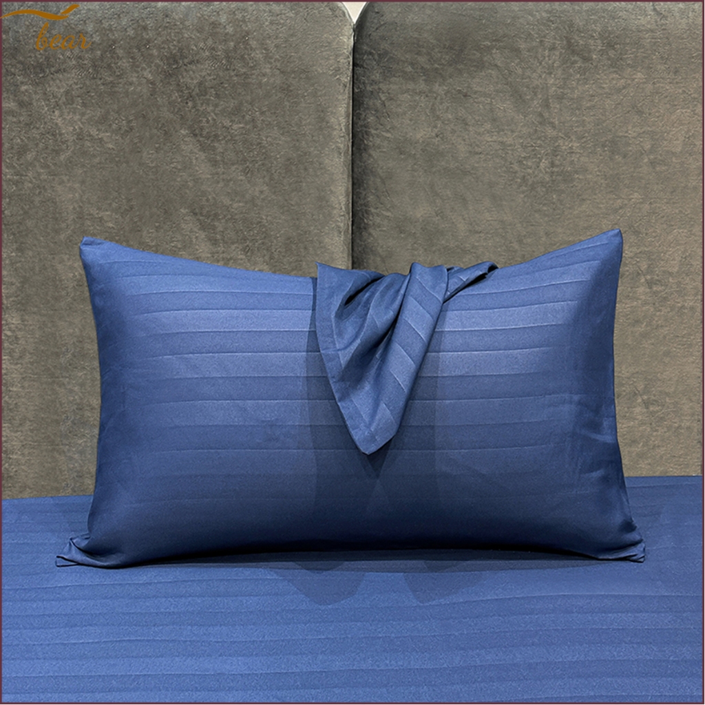 Bear ปลอกหมอน ลายทาง กันไรฝุ่น นอนสบาย Pillow Case (19 x 29 นิ้ว)