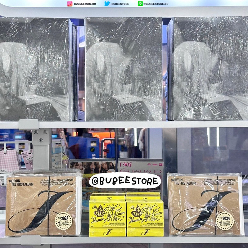 (ใช้โค้ดลด 20% สูงสุด 1000.-) พร้อมส่ง JAEHYUN 'J' - The 1st Album Details (J / Money Clip / Keyring