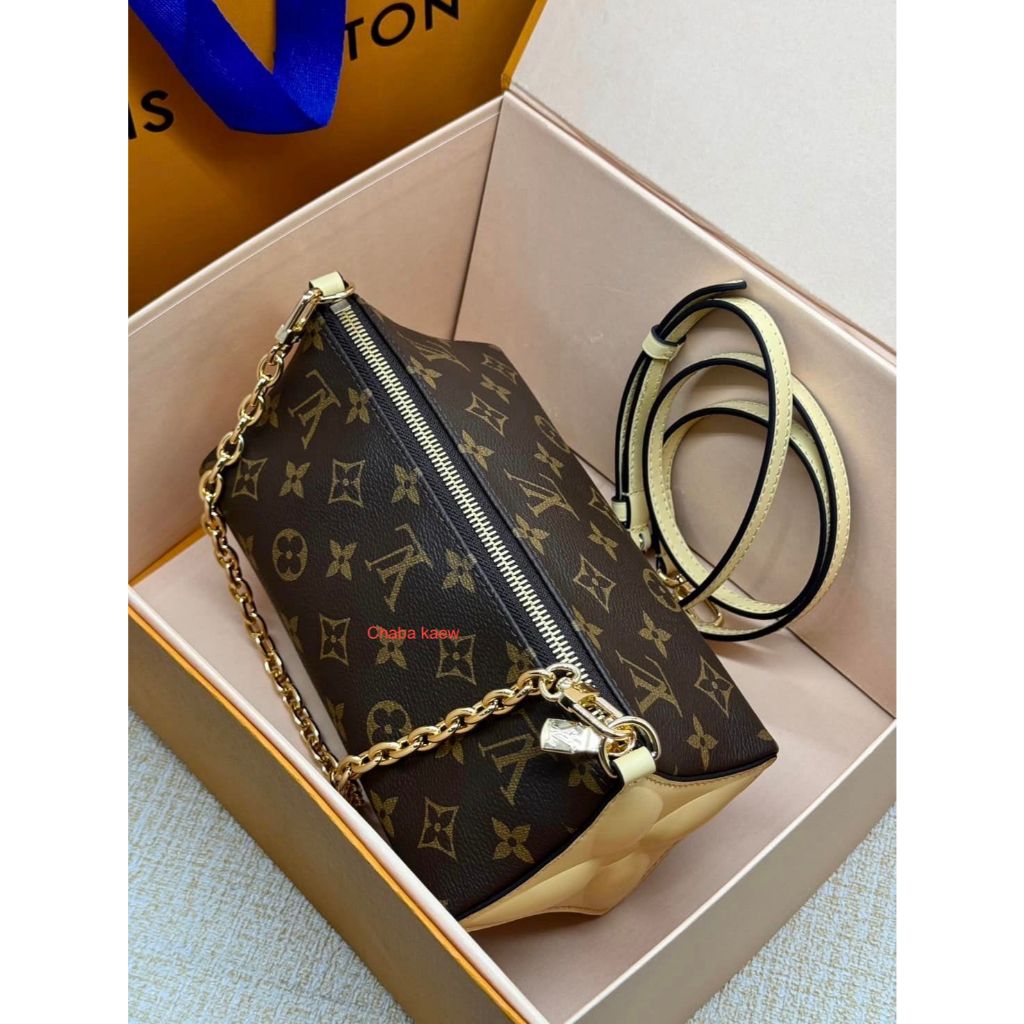 กระเป๋าคอลใหม่อีกแล้ว 22 cm Vip สวยมาก