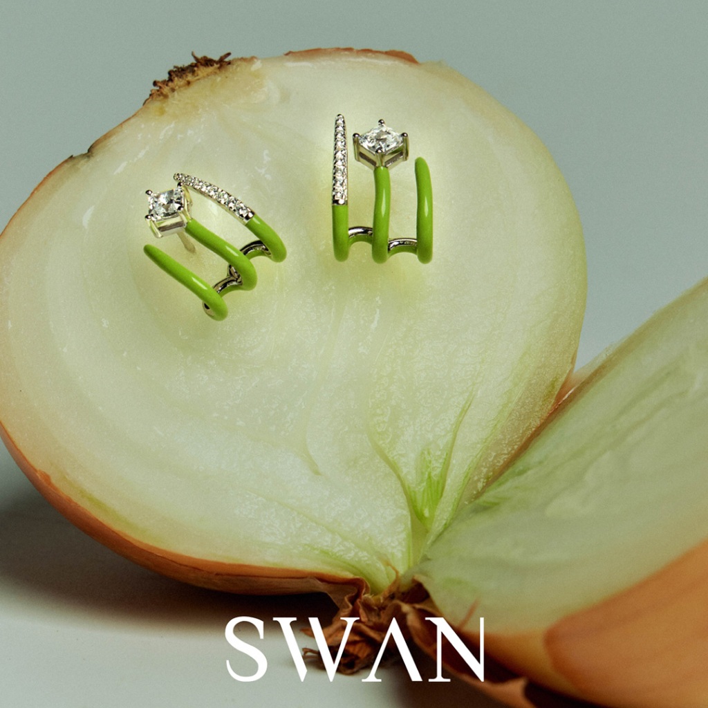 SWAN - Vampire Princess Earring ต่างหูเงินแท้ เคลือบสีอีนาเมล สีสันสดใส ฝังเพชร Cubic Zirconia