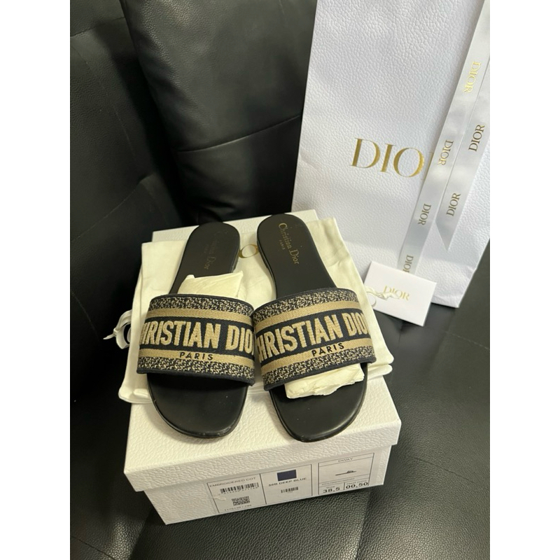 Sold❌ Dior sandals รองเท้าแตะ Dior