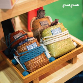 กระเป๋าสะพายสานไม้ไผ่ good goods