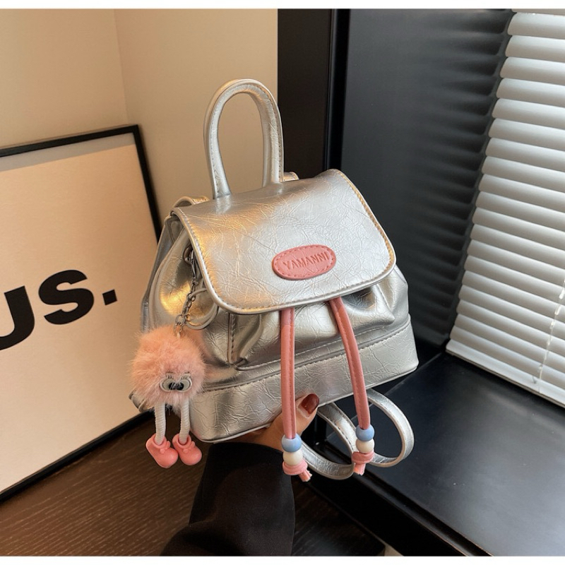 used 💖 กระเป๋าสะพายหลัง