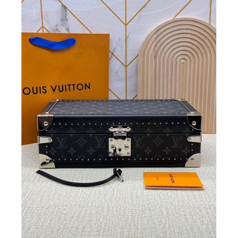 พร้อมส่งค่ะ กระเป๋า Louis Vuitton ทรังก์ใส่นาฬิกา Size 34cm