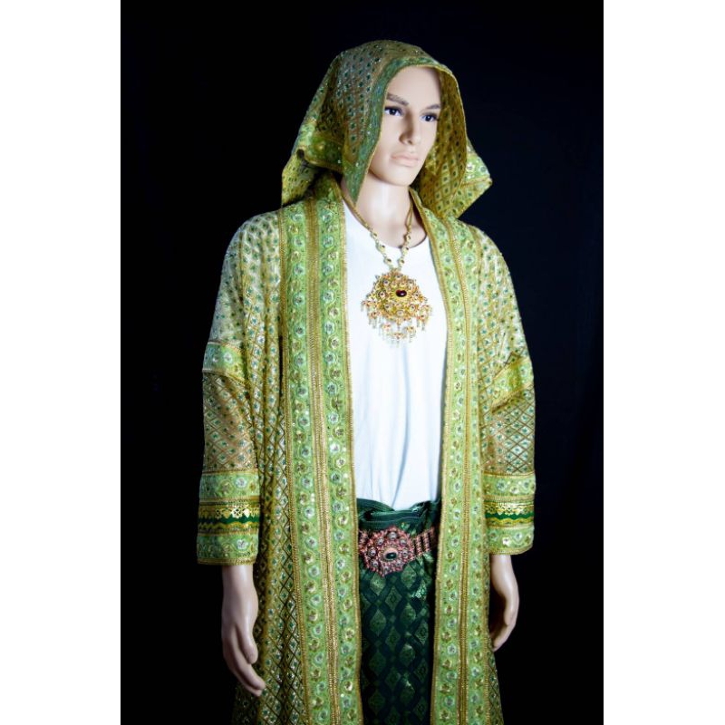 ชุดครุยนาค ชุดนาค นาควันพุธ ชุดนาคสีเขียว