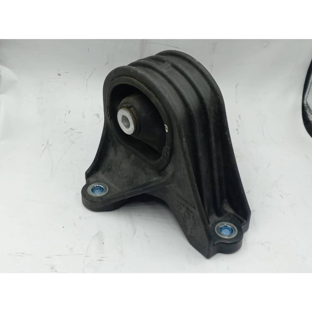 ยางแท่นเครื่อง ตัวหลัง HONDA ACCORD G9 เครื่อง 2.0 ปี 13-18  เป็นของแท้ มือสอง  50810-T2C-W01  •	ยาง
