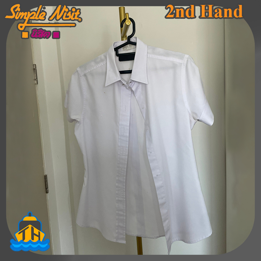 ThriftHabor - เสื้อนักศึกษาหญิง Simple Nisit ผ้า Oxford มือสอง  สภาพดี สีขาวมาก  | 2ND HAND STUDENT 