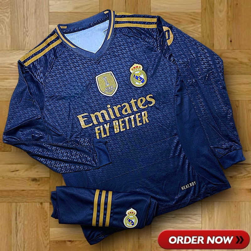 เสื้อฟุตบอล ชุดกีฬาผู้ชาย ทีม เรอัล มาดริด แบบ แขนยาว แบบใหม่ล่าสุด 2024 มีเสื้อพร้อมกางเกง เนื้อผ้ายืดใส่สบาย ราคาถูก