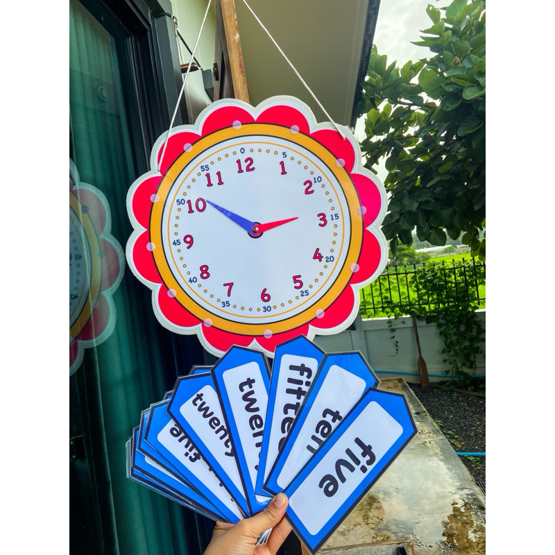 สื่อการสอนนาฬิกาดอกไม้ยักษ์ 60 CMS พร้อมตัวจับคู่เวลา British /American