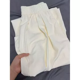 กางเกงยามาโมโตะสีขาวนมฟูผู้หญิงฤดูร้อนสบาย ๆ เดินตรงคนตัวเล็ก ๆ ห้อยรู้สึกกางเกงขากว้างน้ําแข็ง