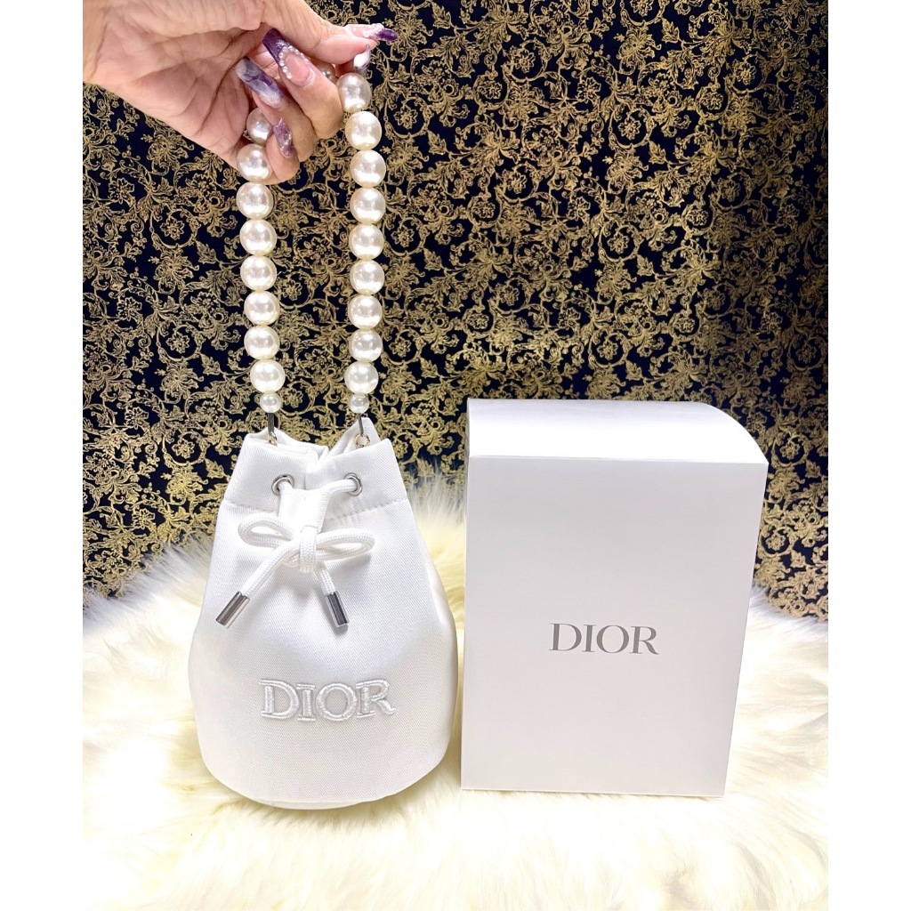 🤍 กระเป๋า Dior bucket bag ทรงขนมจีบ สีครีม  🤍กระเป๋าเครื่องสำอาง 𝗗𝗶𝗼𝗿 𝗯𝘂𝗰𝗸𝗲𝘁 𝗯𝗮𝗴