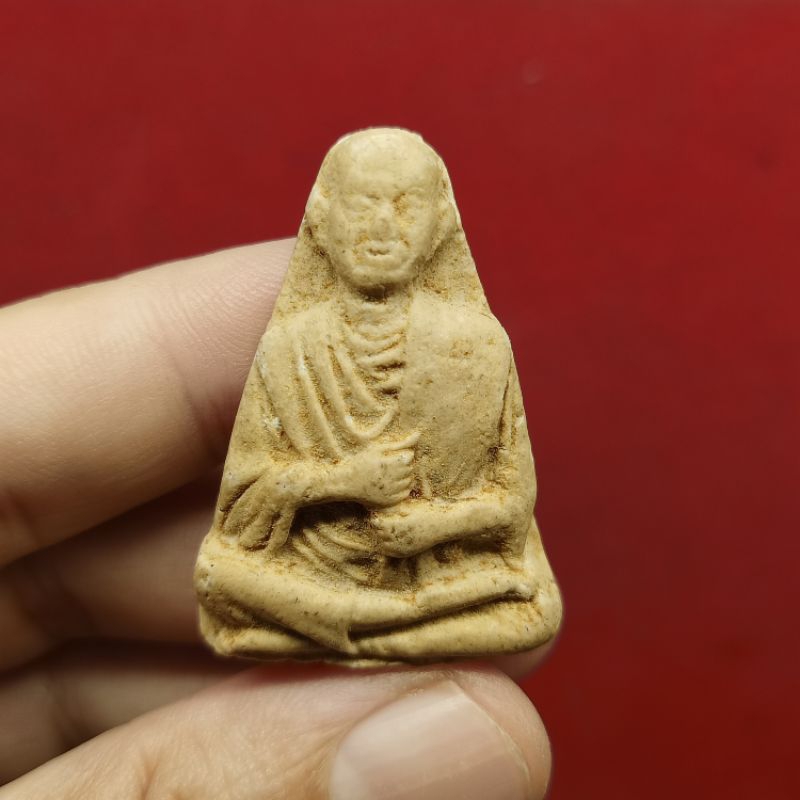 พระผงสมเด็จโตทรงสามเหลี่ยม