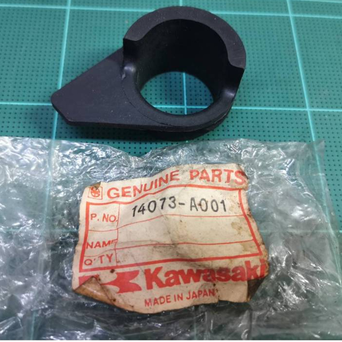 ท่อยาง AR125 AR125R KAWASAKI INLET DUCT NOS 14073-A001 / 14073-1192 ท่อต่อ