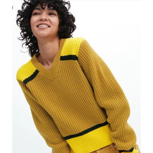 Uniqlo x Marni Popcorn Knitted V Neck Long Sleeve Sweater ส่งต่อเสื้อไหมพรม Uniqlo ไซส์ S