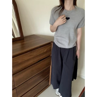 ส่งทันที Cici (A2310) เสื้อครอปคอกลมแขนสั้นไหมพรม detail ปักหัวใจ สไตล์ญี่ปุ่น วาเลนไทน์