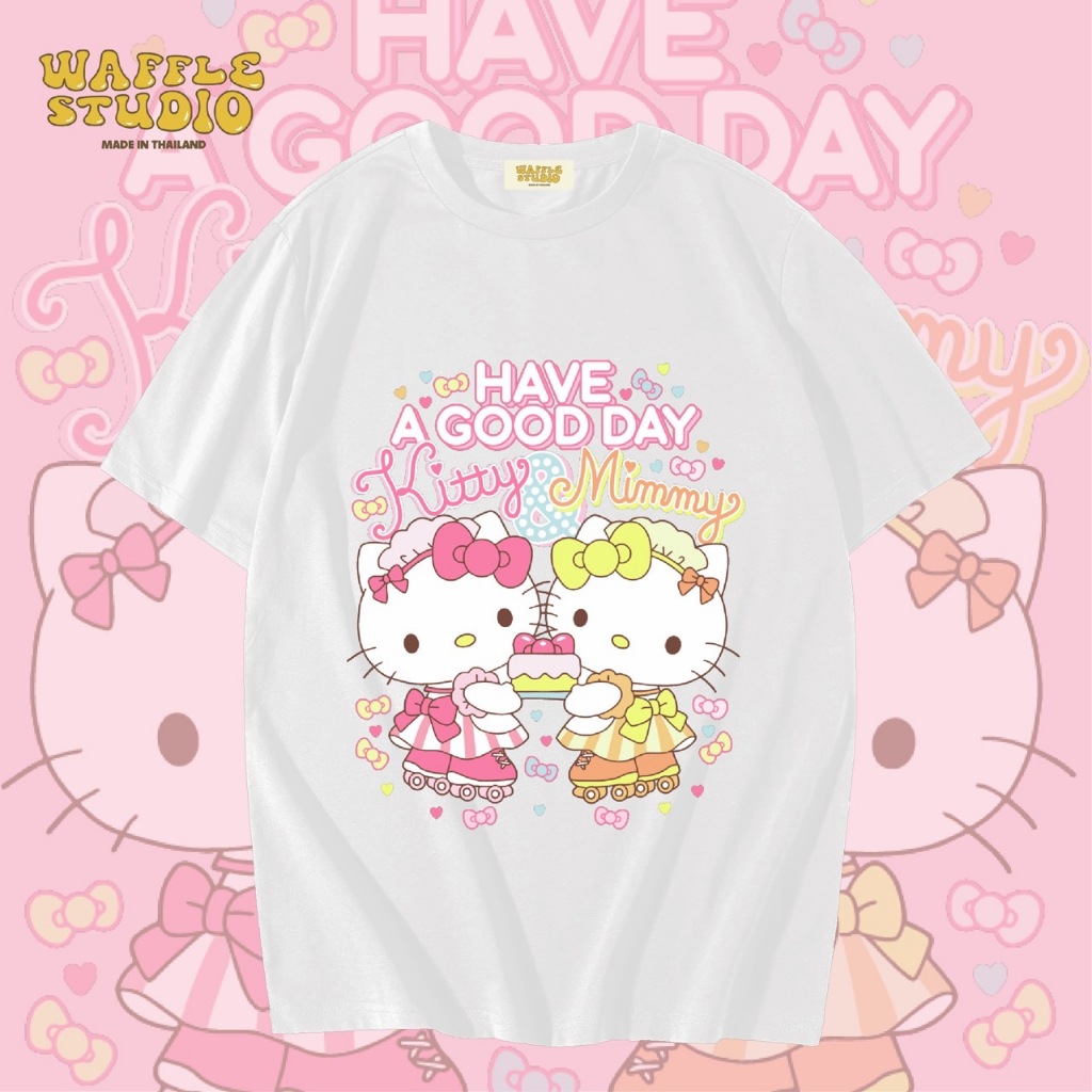 [ ส่งฟรี ] WS0443 เสื้อยืดโอเวอร์ไซส์ เสื้อยืดเกาหลี ผ้าคอตตอน 100% เสื้อยืด Sanrio Kitty คิตตี้ WAFFLE STUDIO