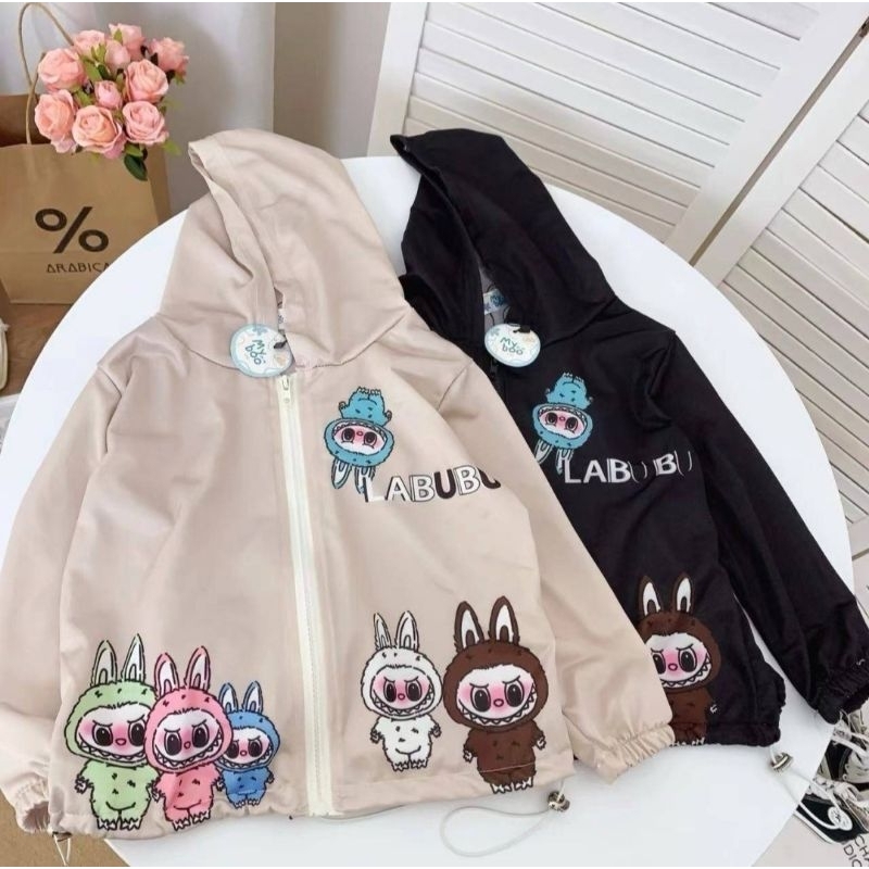พร้อมส่ง เสื้อคลุมแขนยาวมีฮู้ด Labubu ลูกสาวลูกชายใสได้ค่า