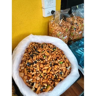 ขนมข้าวอบกรอบญี่ปุ่น กรอบ อร่อย สดใหม่ ผลิตจากข้าวเหนียวพันธุ์ดีอบกรอบเคลือบซอสโซยุ