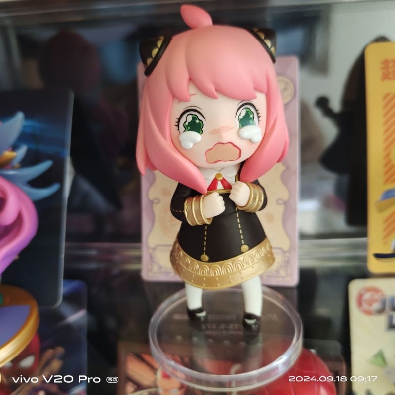 Art toy SxF Cry Anya สภาพนอนตู้