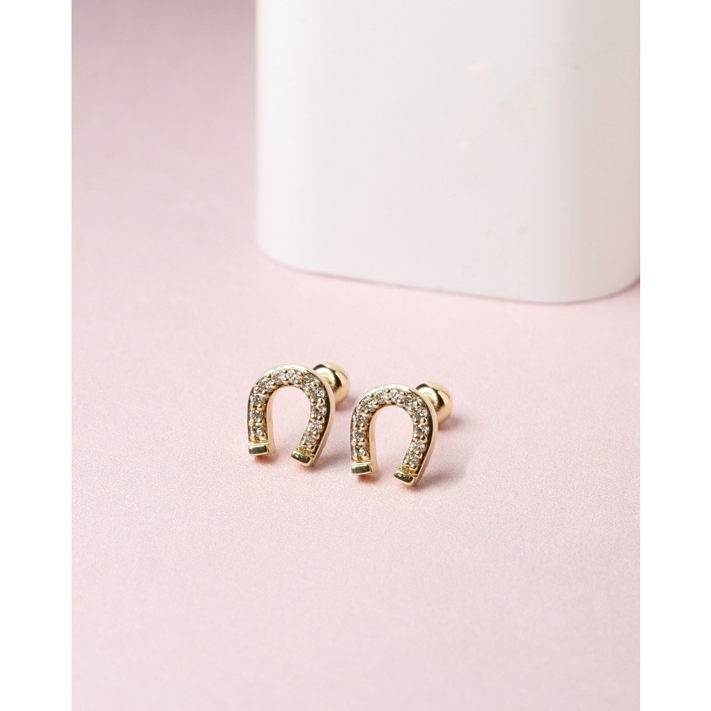 ต่างหูปักก้านทองแท้ 9K ลายเกือกม้า เพชรแท้  Horseshoe Stud Earrings (แป้นหมุน)