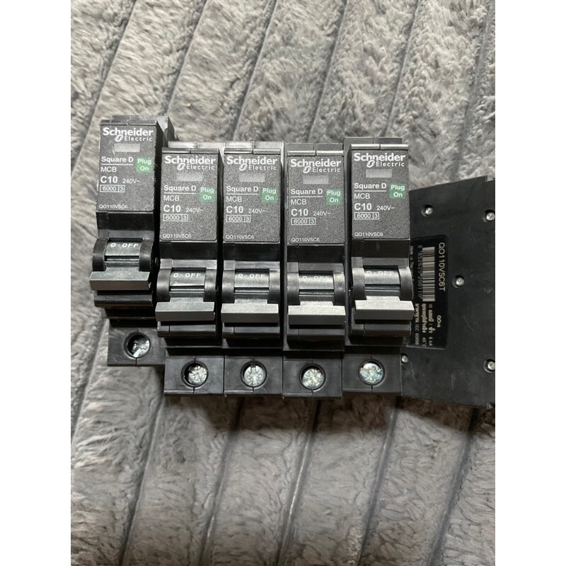 Circuit Breaker Schneider 1 Pole 10A-20A