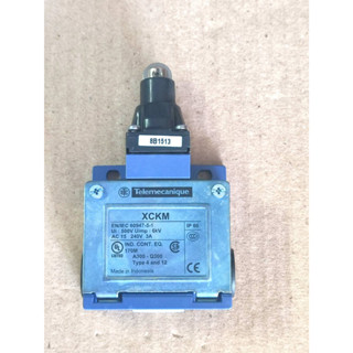 Telemecanique Limit Switch ลิมิตสวิตช์ รุ่น XCKM102 ขนาด 3A 240V ของแท้