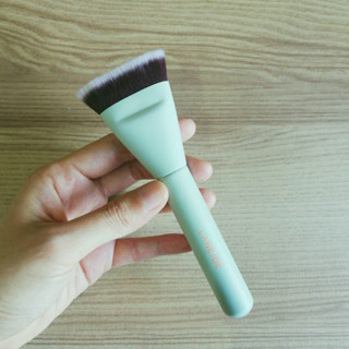 ส่งฟรี Laneige Neo Foundation Brush (Nobox)  แปรงลงรองพื้น