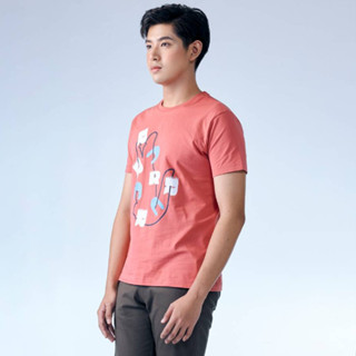 ASTRO DUST RED CUSTOM FIT CREW NECK T-SHIRT WITH GRAPHIC PRINT เสื้อยืดคอกลมสีเเดง ASTRO DUST RED พิมพ์ลายกราฟิกทรงคั