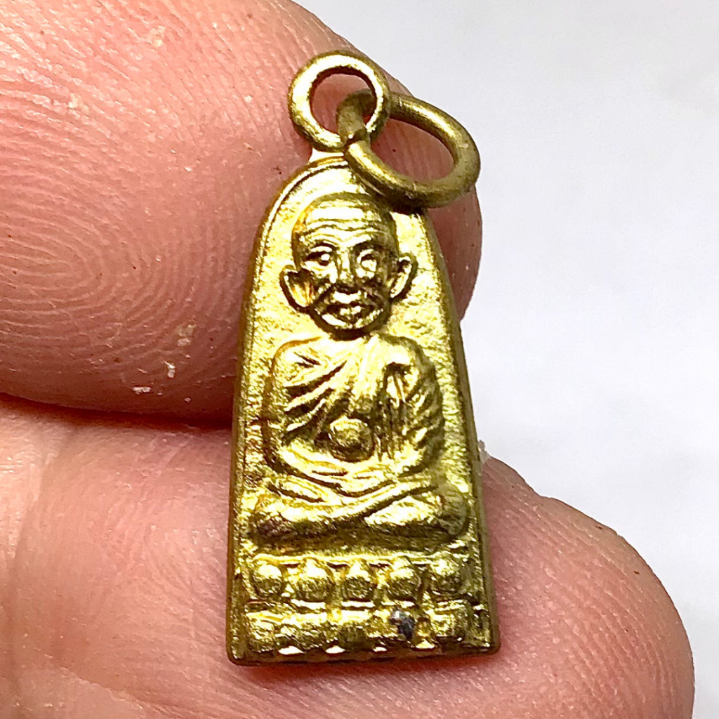 เหรียญหลวงปู่ทวด วัดช้างไห้ รุ่นทะเลซุง พิมพ์เล็ก เนื้อทองแดงกะไหล่ทอง อาจารย์ทิม วัดช้างไห้ ปลุกเสก ปี2508 (G 377)