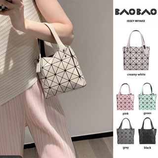 ขายดี Bao Bao issey miyake กระเป๋าสะพายข้างขนาดเล็ก 4x4 ของแท้ 100%（จัดส่งจากกรุงเทพ）