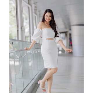 Classy dress พร้อมส่ง เดรสเกาะอก แขนพอง  มีฟองน้ำตรงหน้าอก เรียบหรู sexy  เดรสออกงาน ดินเนอร์ งานพรอม เพื่อนเจ้าสาว