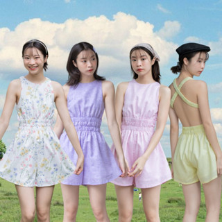 PRAEWPROUD - May Flower Jumpsuit จั๊มท์สูทน่ารัก ลายดอก สม็อค ยางยืด โชว์หลัง