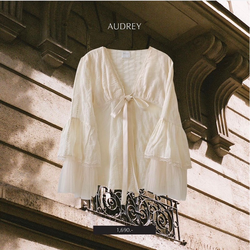 Mitr : Audrey lace blouse ☁️