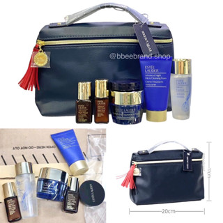 Estee Lauder gift set (6pieces with Bag) ขนาดพกพาได้ครบทั้งเอสเซ็นส์ เซรั่ม ครีม โฟม ลิปบาล์ม และกระเป๋าหนังสวยหรู