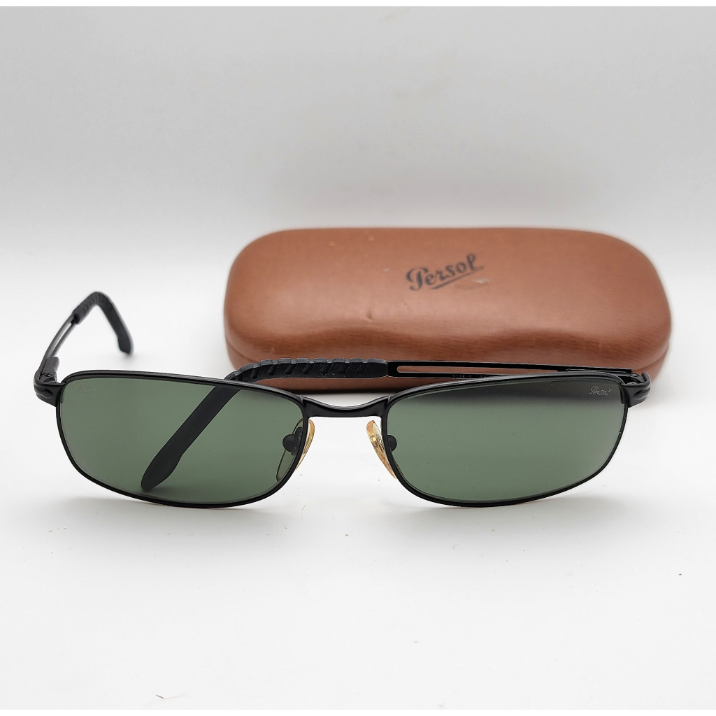 แว่นตา PERSOL 2118-S 594/31 59/18 135 BLACK FRAME GREEN LENS SUNGLASSES MADE IN ITALY พร้อมกล่อง (สภ