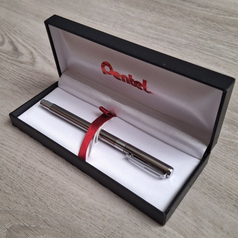 Pentel ปากกาโรลเลอร์หมึกเจล รุ่น BL625A-A