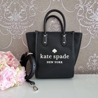 (ผ่อน0%) ♠️ Kate Spade K7295 Ella Mini Tote กระเป๋าครอสบอดี้ทรง Tote หนังวัวแท้ทั้งใบสีดำ อะไหล่ทอง 9นิ้ว