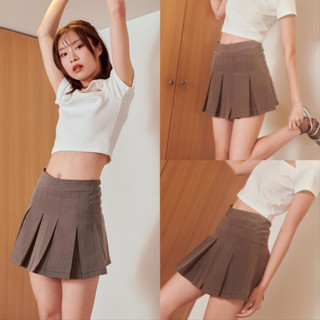 xo the label - lady skirt กระโปรงสั้นสีเทาลายทาง