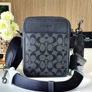 สะพายข้างชายCoach Sullivan Crossbody​ In​ Blocked​ Signature​ Canvas/CC009