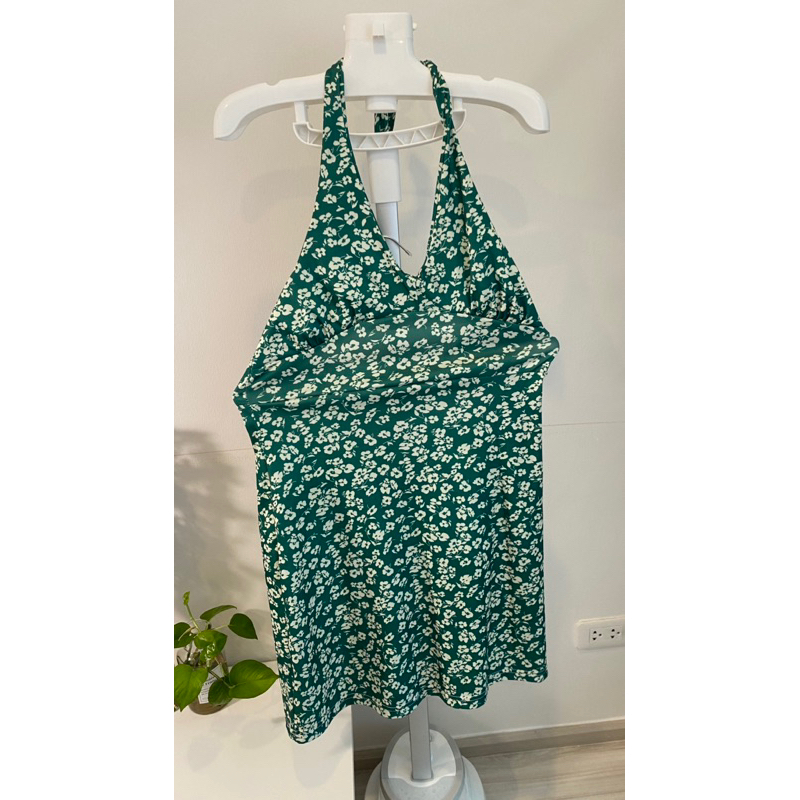 129.9 เสื้อผ้ามือสอง ราคา 129 บาท