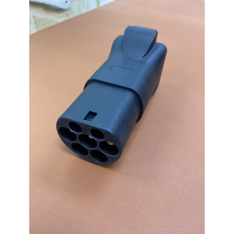 หัวแปลง EV Type 2 Adapter แปลงไฟจากตู้ชาร์ทสาธารณะเป็นปลั๊กไฟบ้าน Type 2 to AC IEC 220V 16A EV